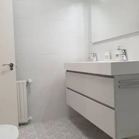 Nuevo-casco Histórico-parking Gratuito. *