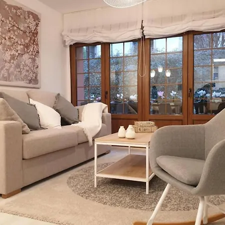 Nuevo-casco Histórico-parking Gratuito. Apartamento