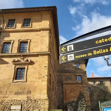 Apartamento Nuevo-casco Histórico-parking Gratuito. Oviedo