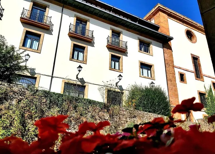 Nuevo-casco Historico-parking Gratuito. Apartament Oviedo