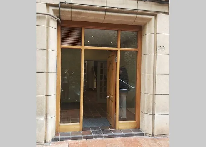 Nuevo-casco Historico-parking Gratuito. Apartament